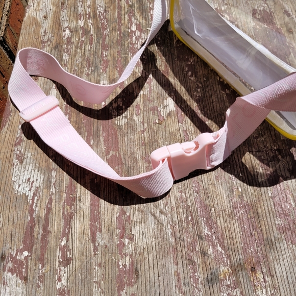 Brand New Glow Recipe Brand Clear Fanny Pack / Bum Bag - Picture 4 of 5